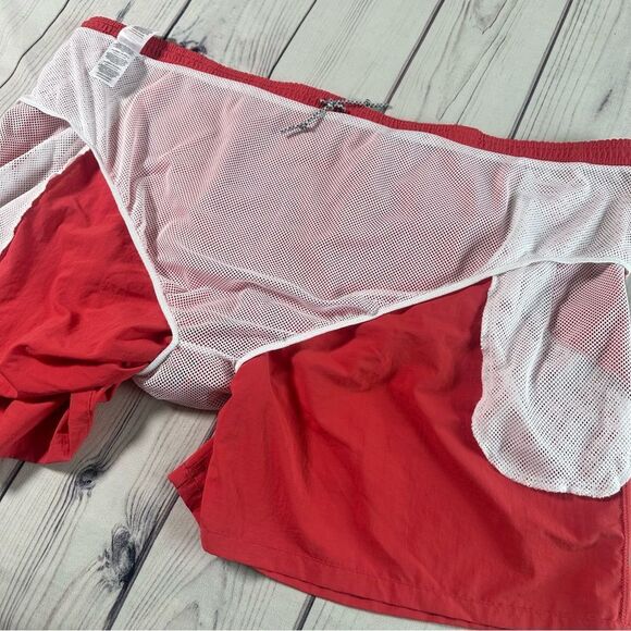NWT! Columbia PFG Backcast III Red Water Shorts 8" Omni-Shade SPF 50 Sz 6X - Picture 4 of 9